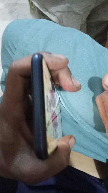 oppo A53 all ok o scratch rate ma kmi pashi ho jay gi 4