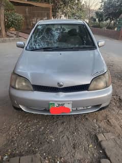 Toyota Platz 2003