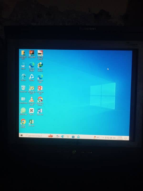 Samsung 17 computer LCD far sale urgent 0