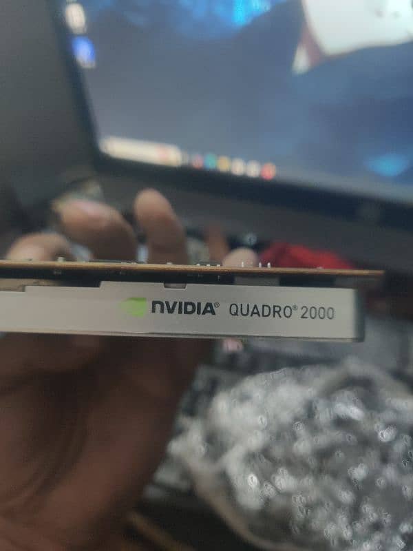 Nvida Quadro 2000 grafic card 0321 for tow 52137 1