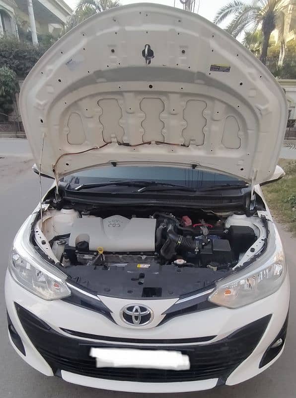 Toyota Yaris 2021 4