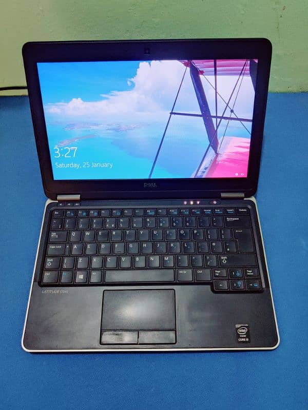 Dell Latitude i5 E7240 with SSD For Sale 5