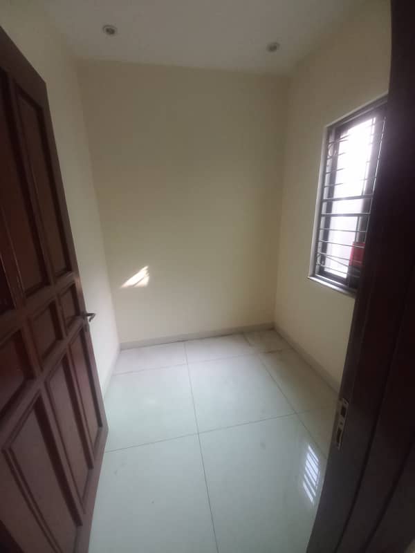 1 Kanal Upper Portion For Rent Available In Valencia Housing Society Lahore Bijli Pani Gas Available 16