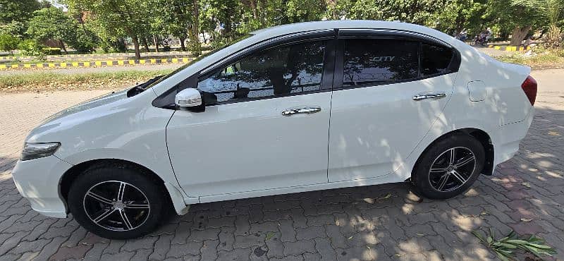 Honda City Aspire 2016 3