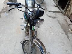 united CD 70 bike black colour lahore number good condition