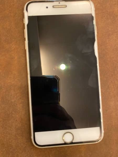 7plus 32GB 10/10 PTA urgent sale 4