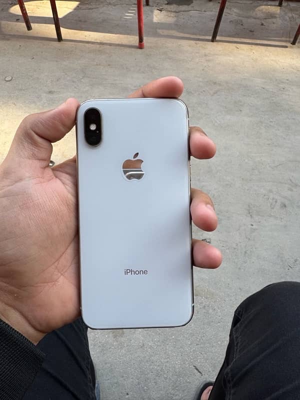 IPHONE X WITH BOX 0