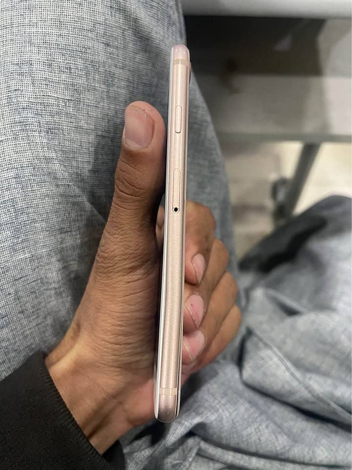 iPhone 8 pta approved 64 gb 0