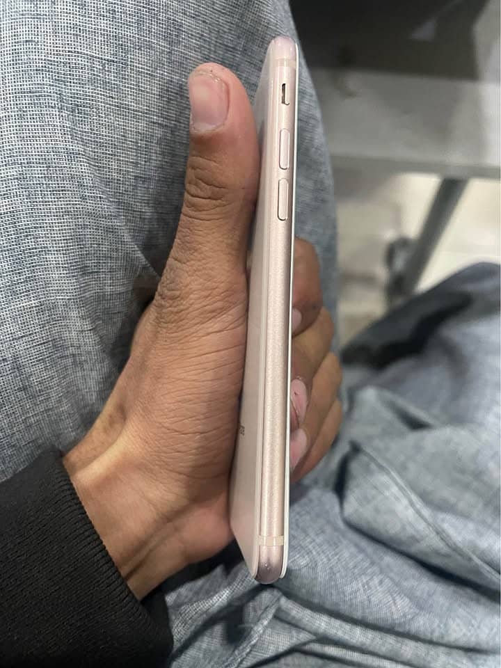 iPhone 8 pta approved 64 gb 2