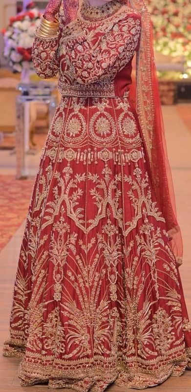 bridel  lehenga 0