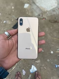 i phone xs Pta Approved (Gold color)