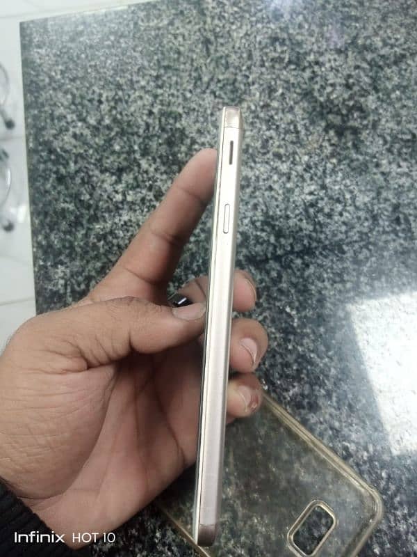 aoa selling my samsung j7 prime 4