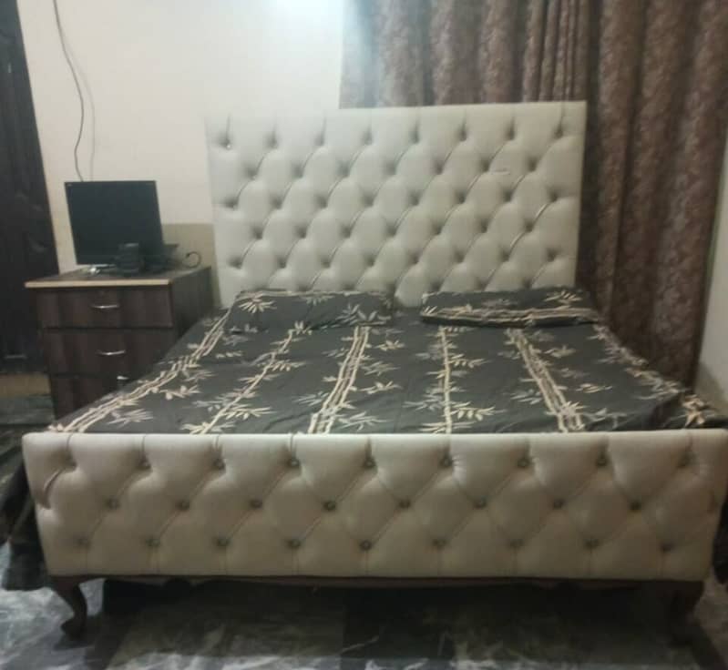 I am selling my bed good condition 3