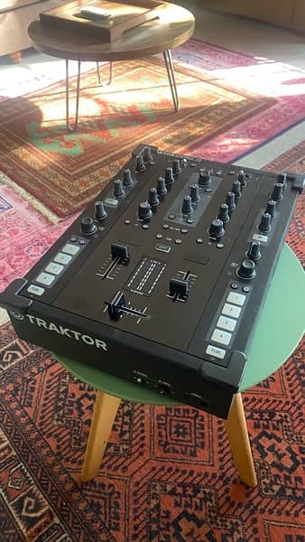 Traktor Kontrol Z2 1