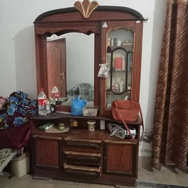 Only Dressing table Mirror  Exclude Bed 1