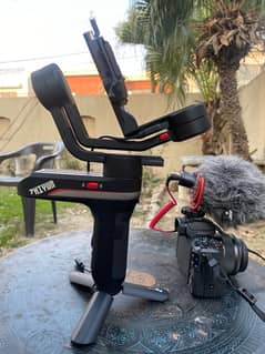 Canon M50 with Mic, Weebill S and Tripod