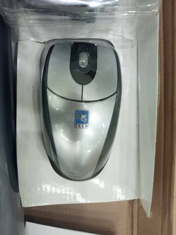 Wireless PC keyboard and Mouse 5