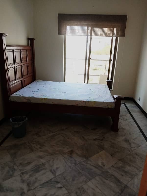 Banigala fully furnished 1.5 kanal house available for rent 3