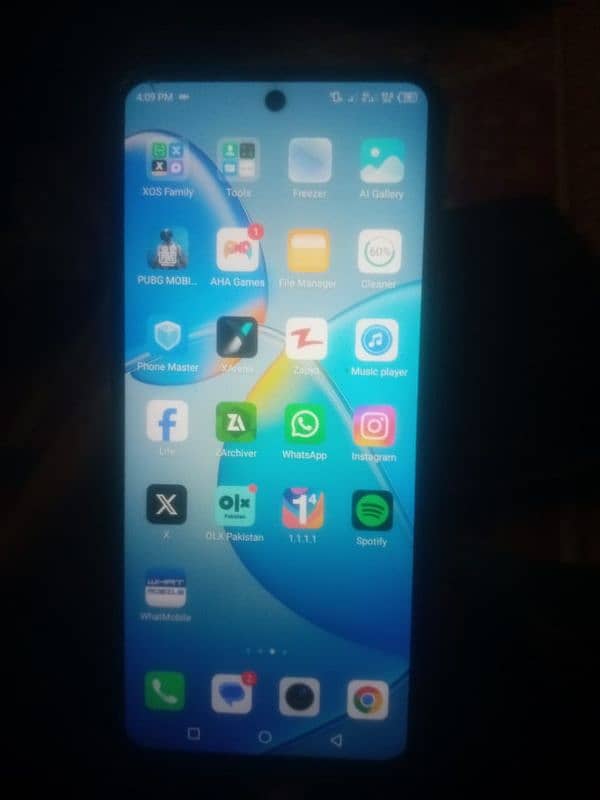 Infinix hot 12 he only . with Box and charger . 1