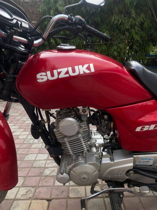 Suzuki 110s Red 7