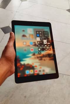 Ipad 5th generation 32GB