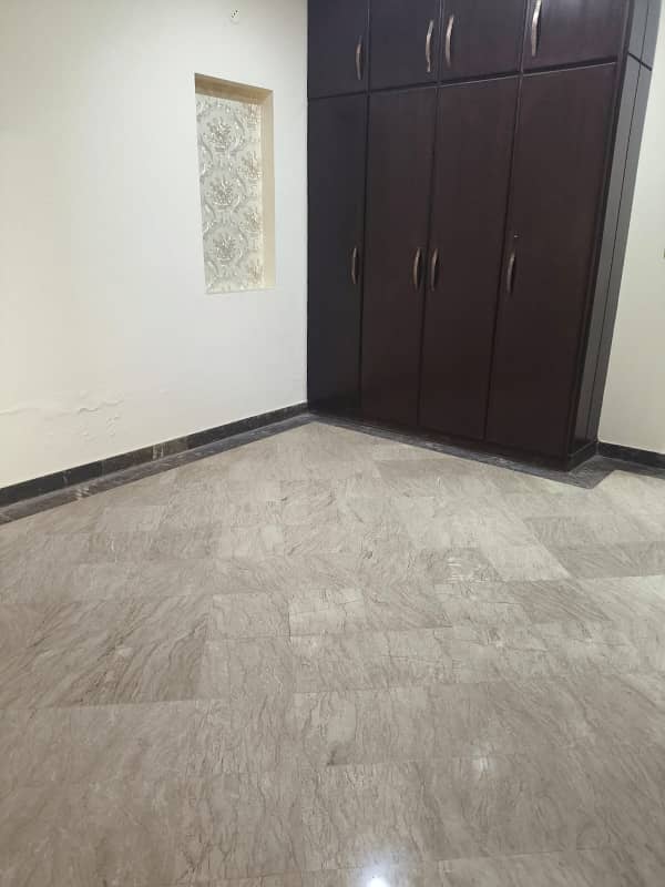 8 Marla House For Sale In Usman Block Bahria Town Lahore. 4