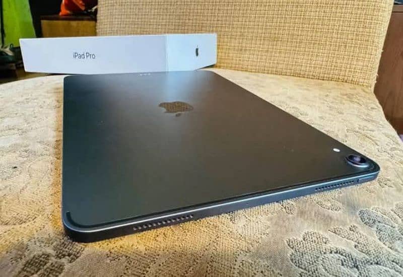 iPad Pro 2018 12.9 inch 3rd Generation 64GB # Watsapp. 03486223941 1