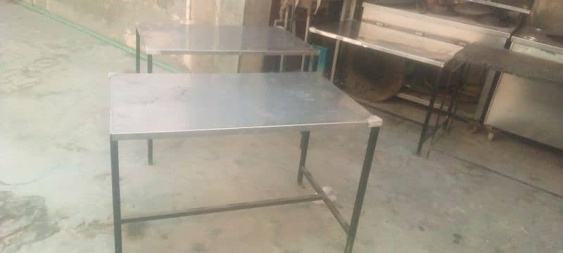 steel table 0