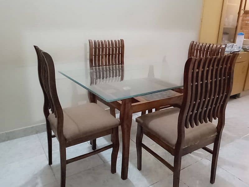 Dining Table | 4 Chairs 2