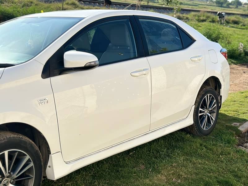 Toyota Corolla Altis 2020 4