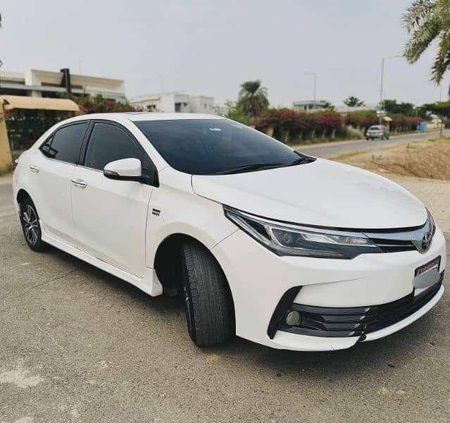 Toyota Altis Grande 2017 0