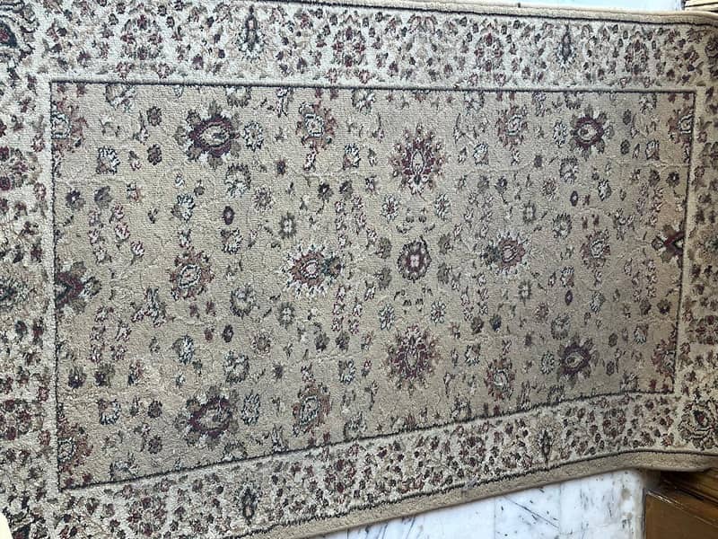 MULTIPLE RUGS FOR URGENT SALE AS OWNER IS MOVING OUT OF COUNTRY 0