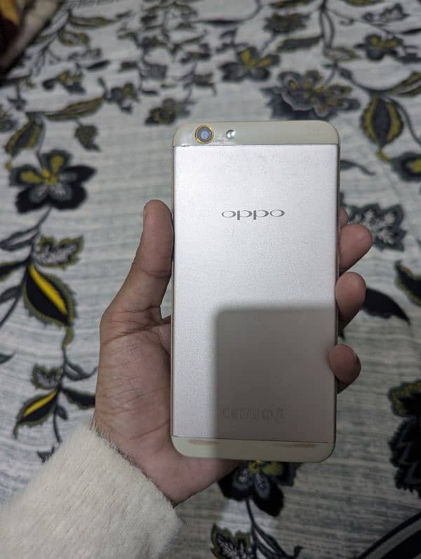 oppo F1s 3