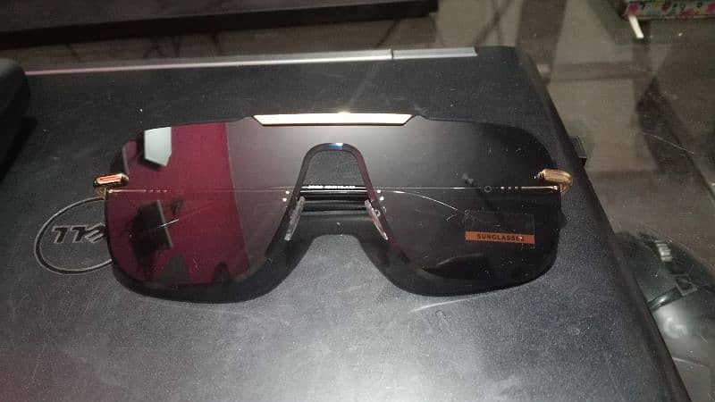 Sunglasses with UV protection 0