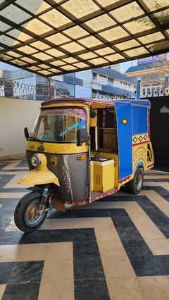 rozgar rickshaw LPG/ CNG