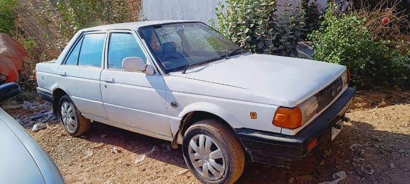 Nissan Sunny 1989 for sale file miss 0