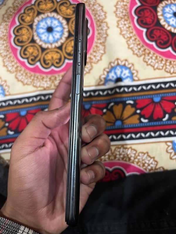 mi 10t 8+3bg 128gb only back crak box charger saat hai 5