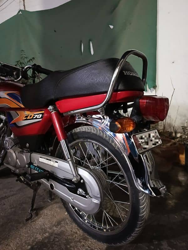 Honda CD 70 2025 4