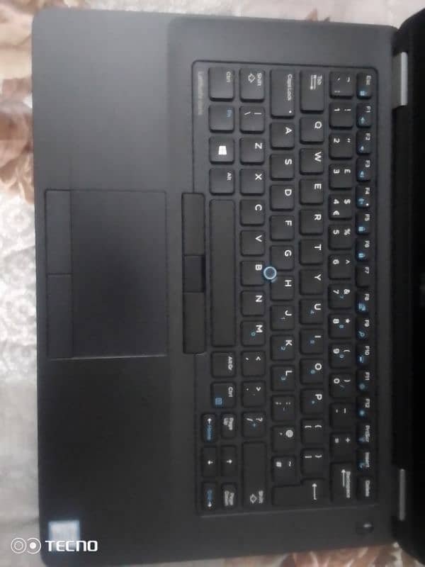 Dell Latitude E-5470 1