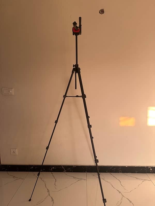 Jmary Professional Tripod Stand 1