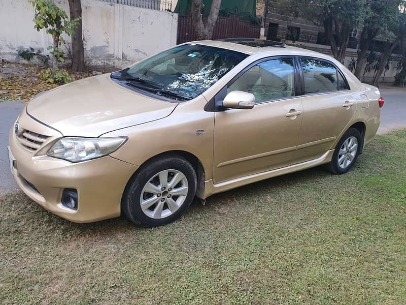 Toyota Corolla Altis 2013 4