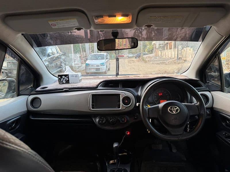 Toyota Vitz 2012 2