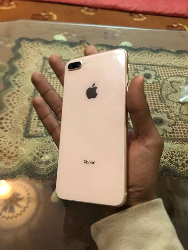 Iphone 8plus / 64 GB 2