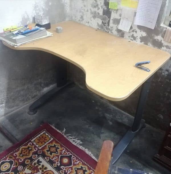 office chair and table 0