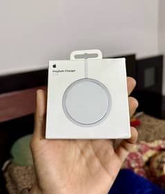 Apple MagSafe Charger 2024