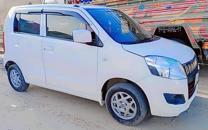 Suzuki Wagon R 2018 3