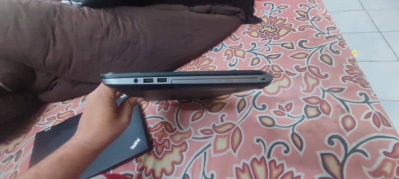 laptop HP core i5 ,5th generation 3