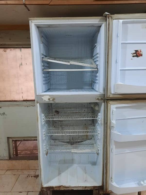 PEL Refrigerator 2