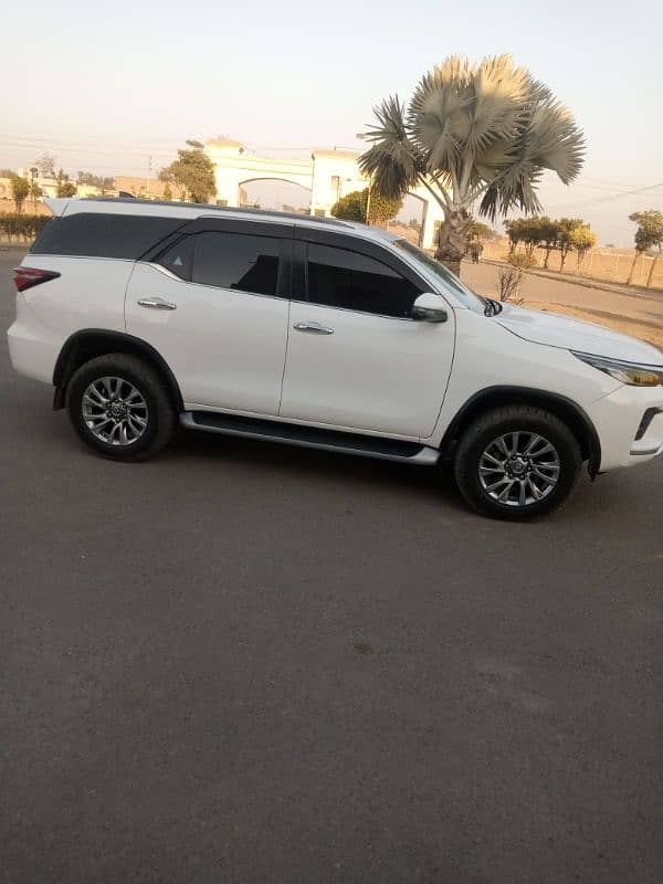 Toyota Fortuner Sigma 2022 10