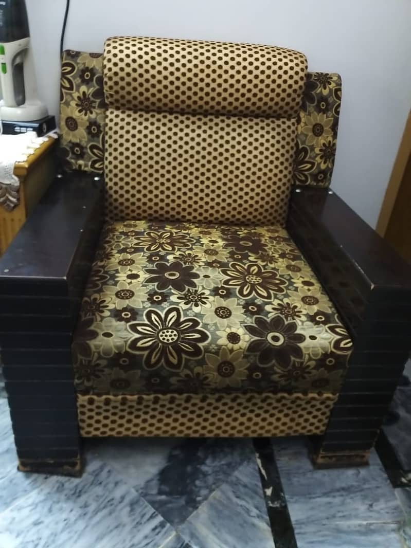 Dining Table + Sofa Set for sale in G-11/2 Islamabad 5